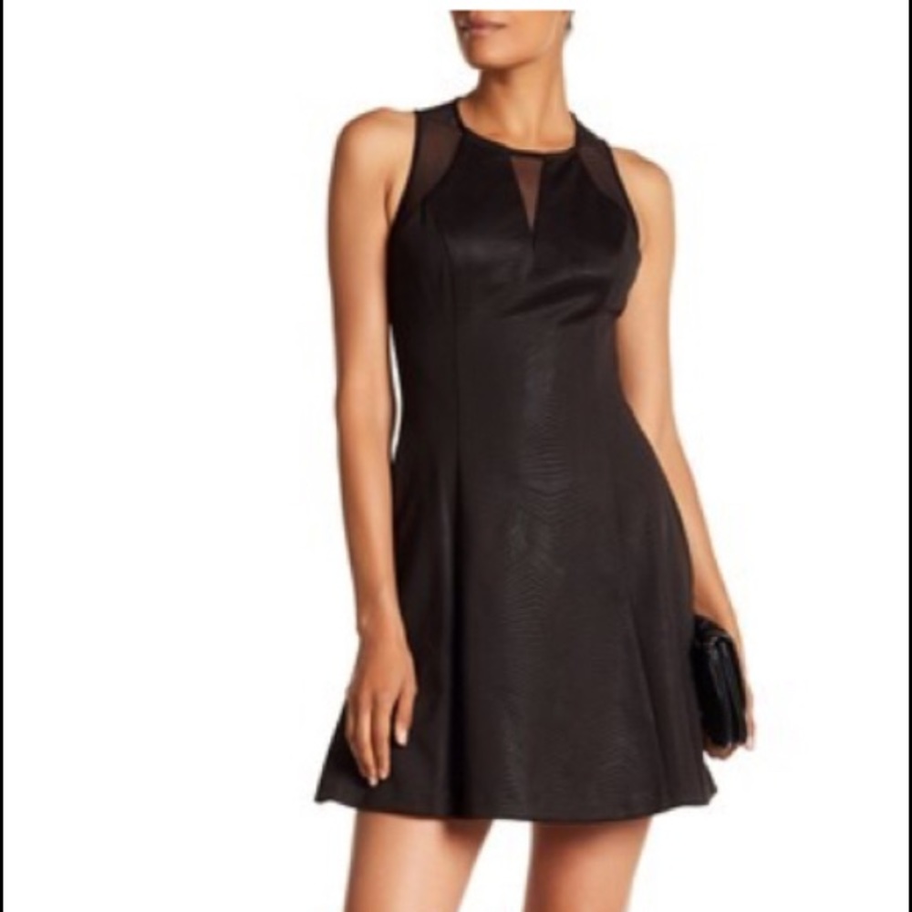 Guess Crew Neck sleeveless black dress